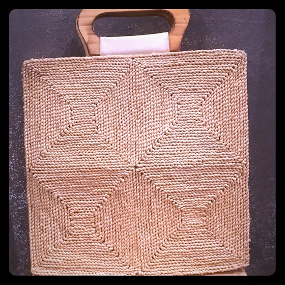 Vintage Handbags - Vintage Rattan Purse